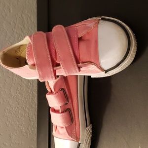 Girls pink airwalk sneakers